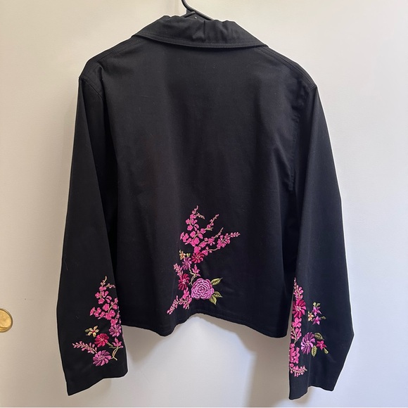Vintage Black Floral Embroidered and Beaded Jacket - Picture 3 of 6